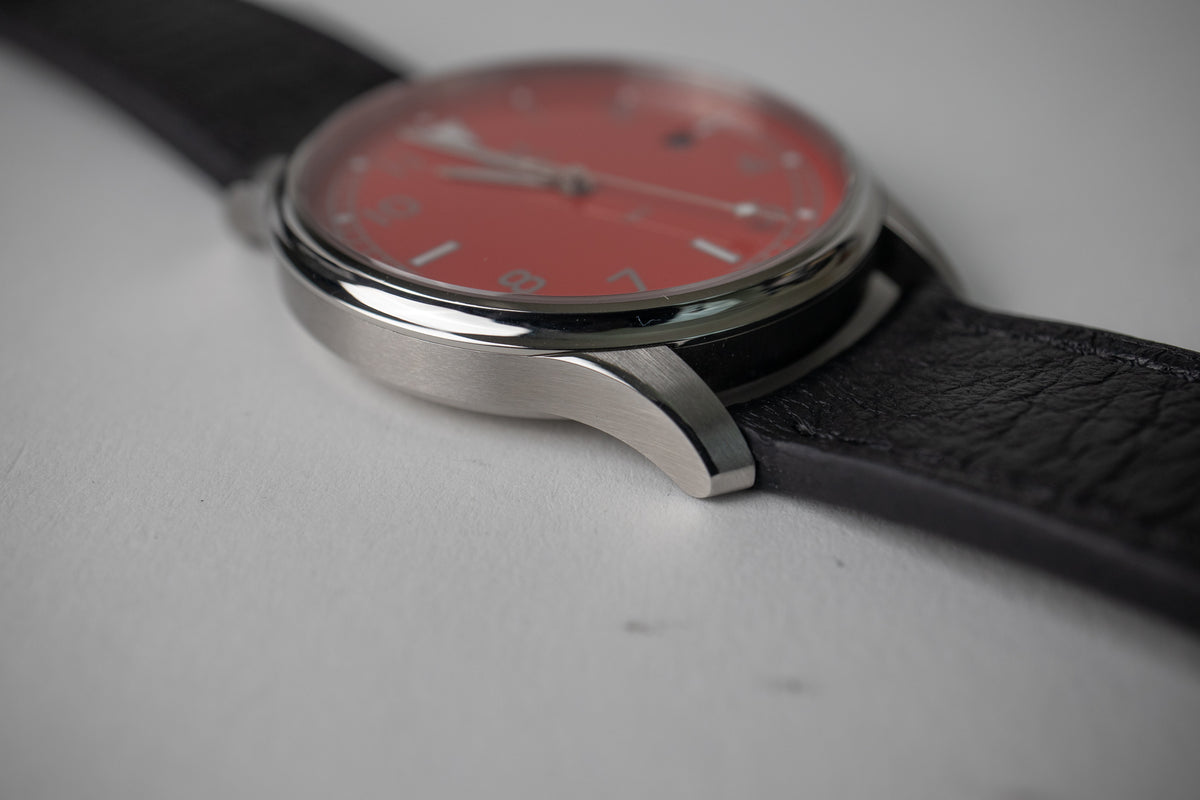 SUF Helsinki 180 Red Dial – Belmont Watches