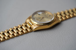 1988 Rolex Day-Date 18238 Champagne Diamond Dial