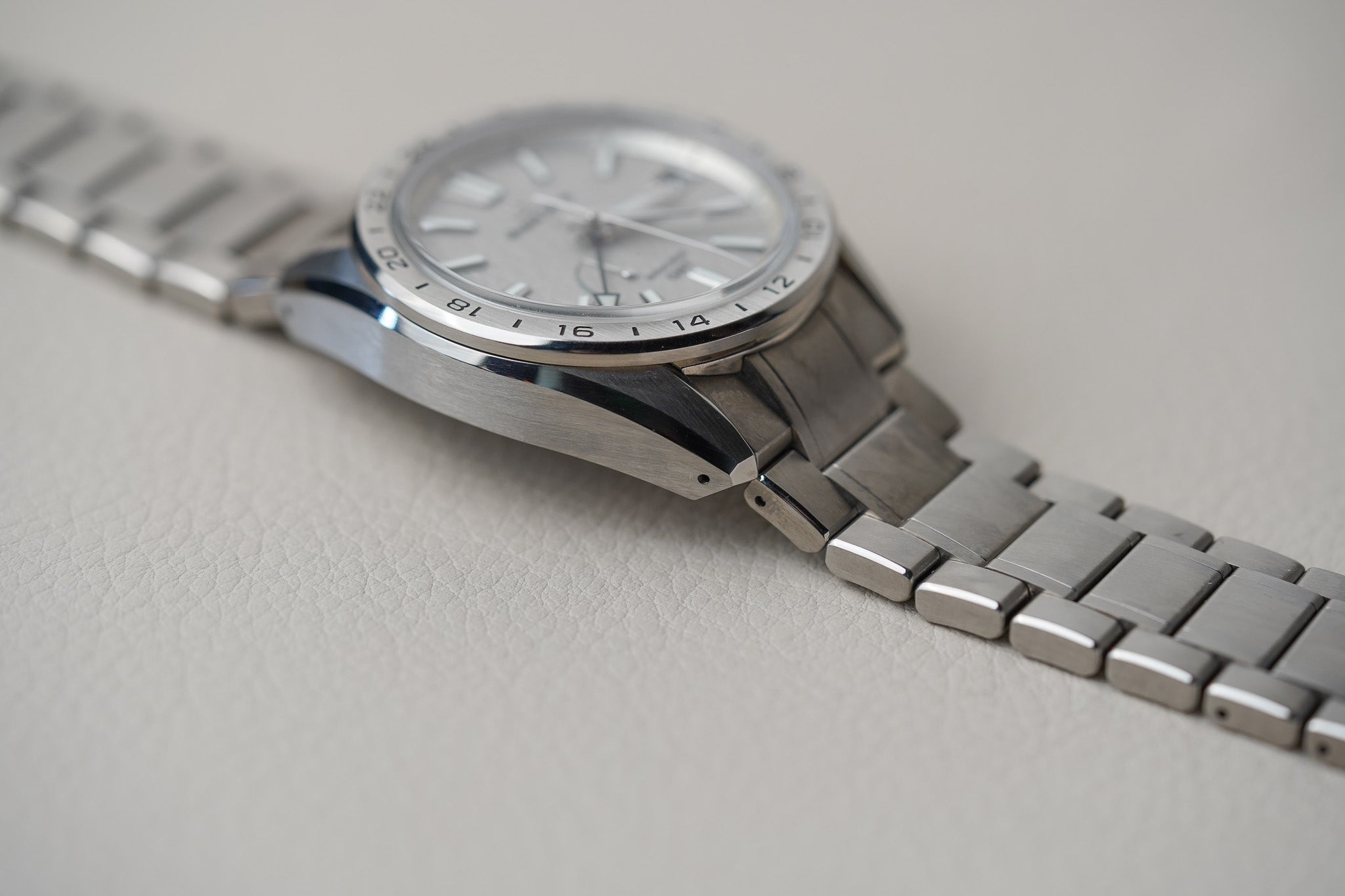 Grand Seiko GMT SBGE285 'Mistflake'