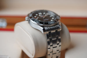 Omega Seamaster 300M 210.30.42.20.01.001