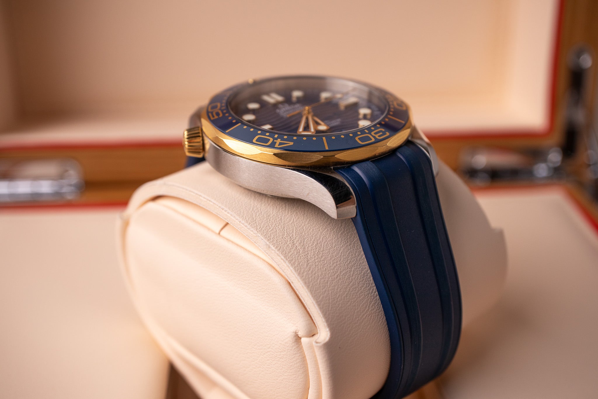 Omega Seamaster 300M Yellow Gold 210.22.42.20.03.001