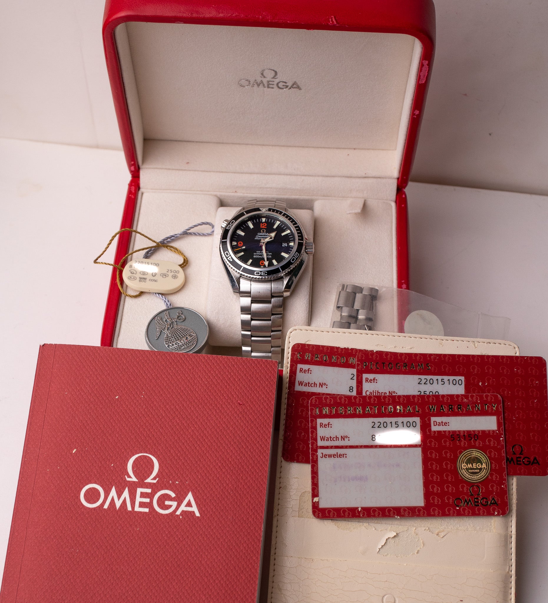 Omega Seamaster Planet Ocean 600M 2201.51