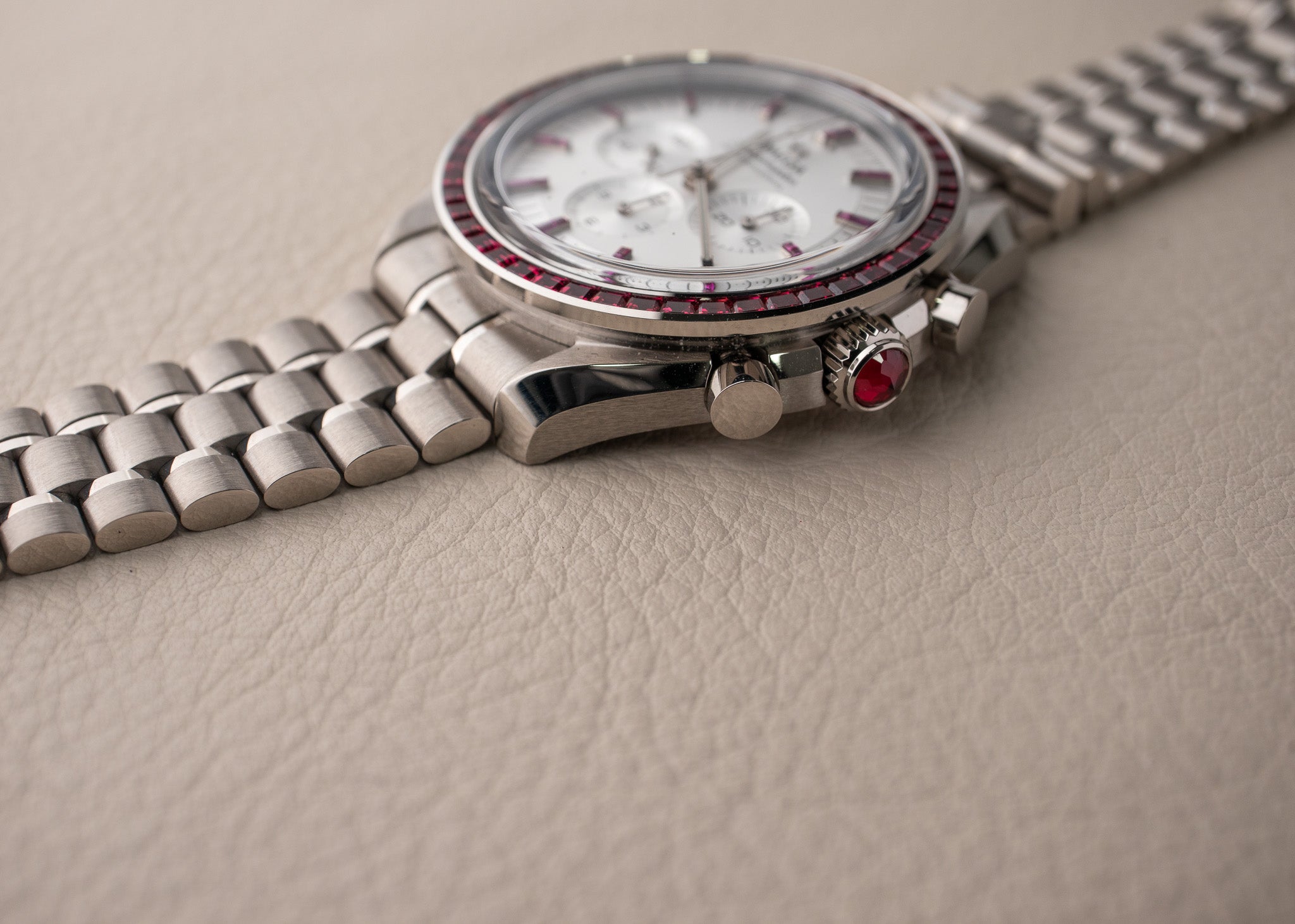 Omega Speedmaster Canopus Gold - Ruby Bezel/Indicies 310.55.42.50.52.001