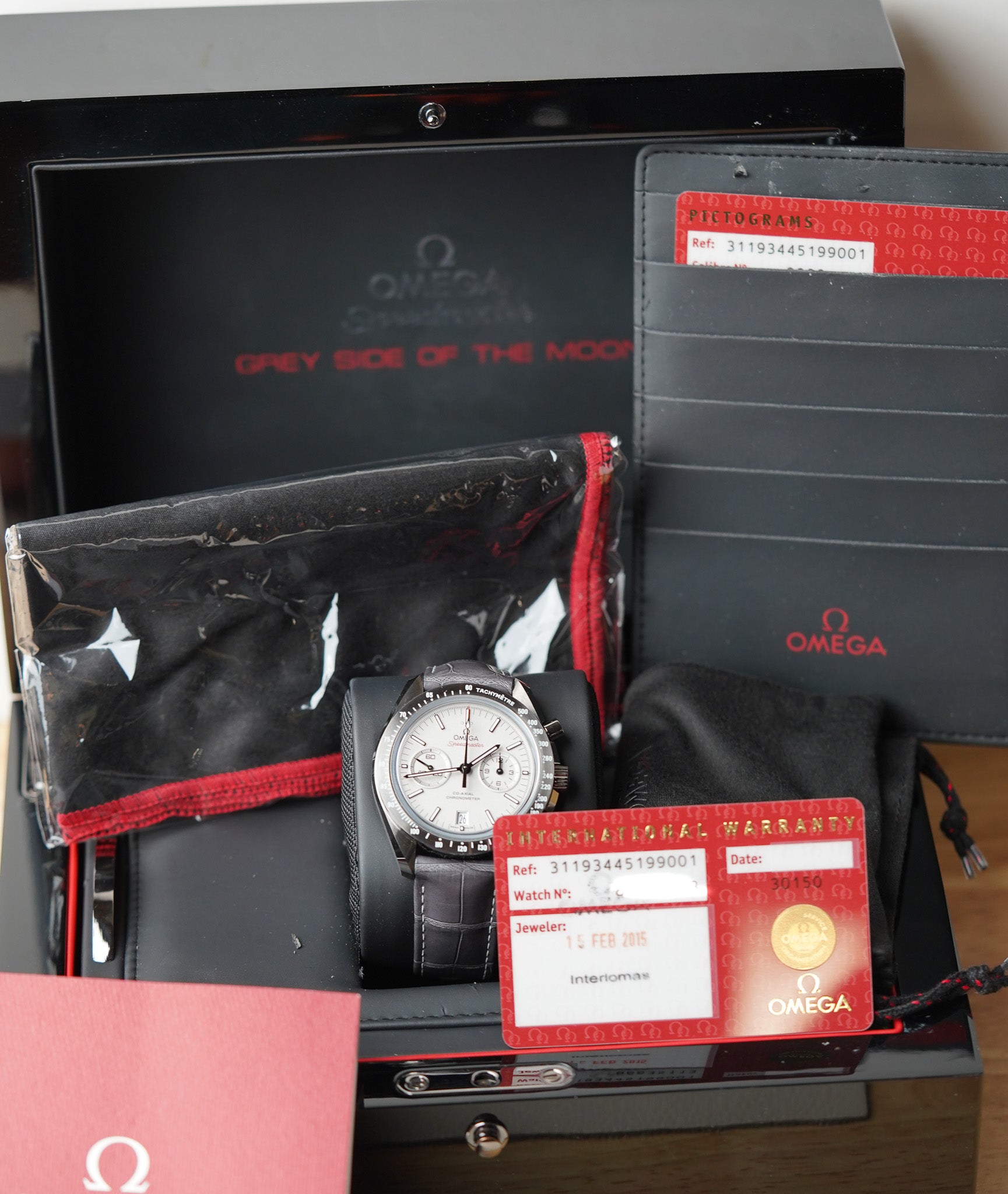 Omega Speedmaster Grey Side of The Moon 311.93.44.51.99.002