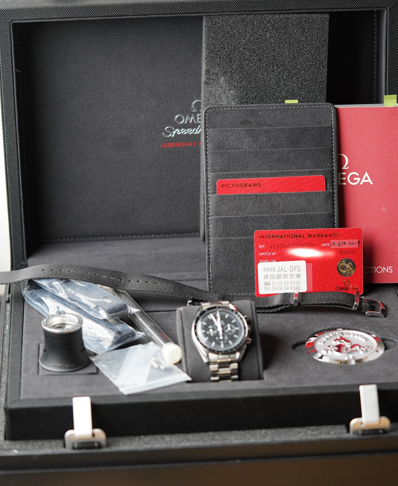 Omega Speedmaster Hesalite Moonwatch 311.30.42.30.01.005