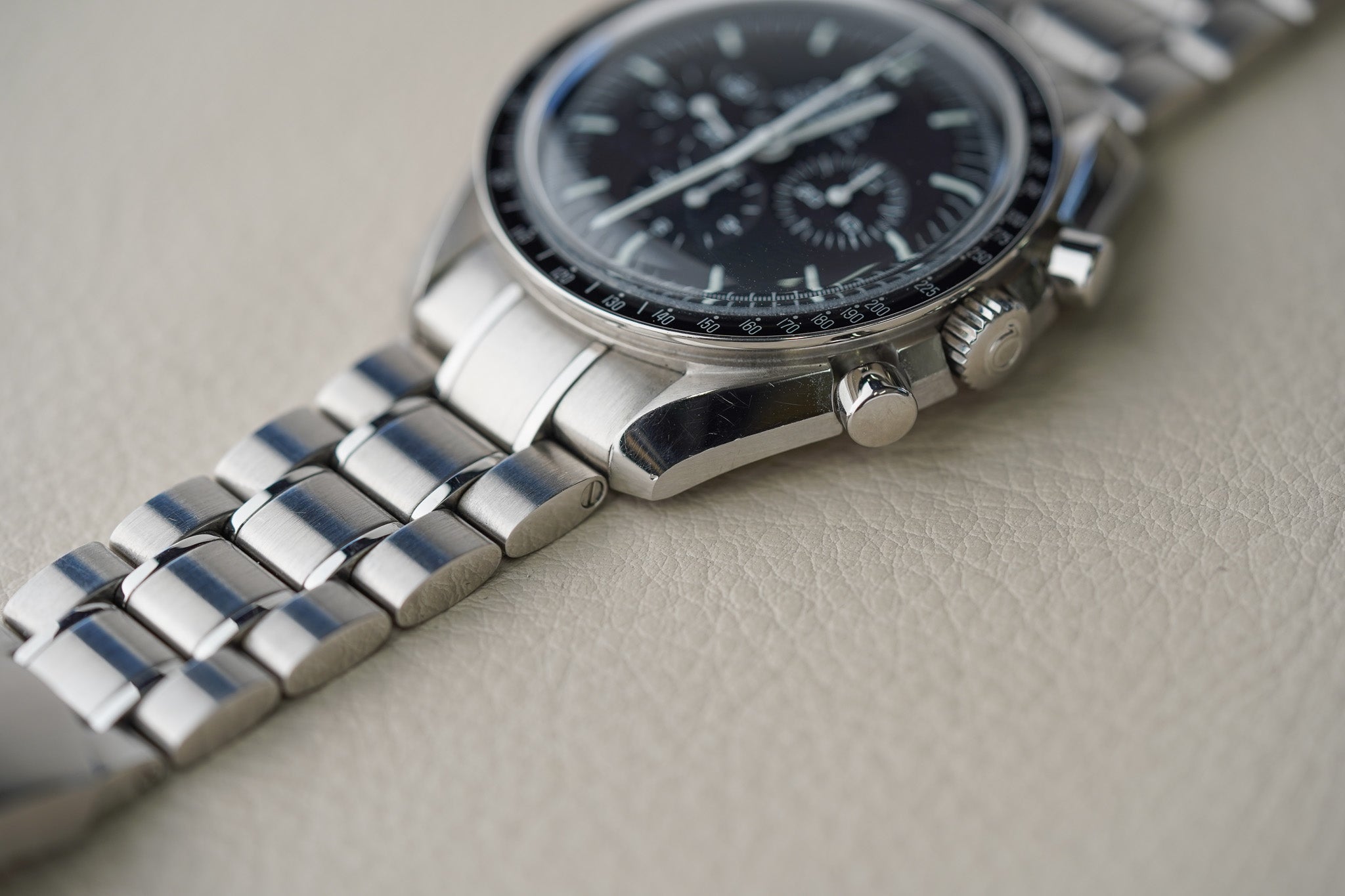 Omega Speedmaster Hesalite Moonwatch 311.30.42.30.01.005