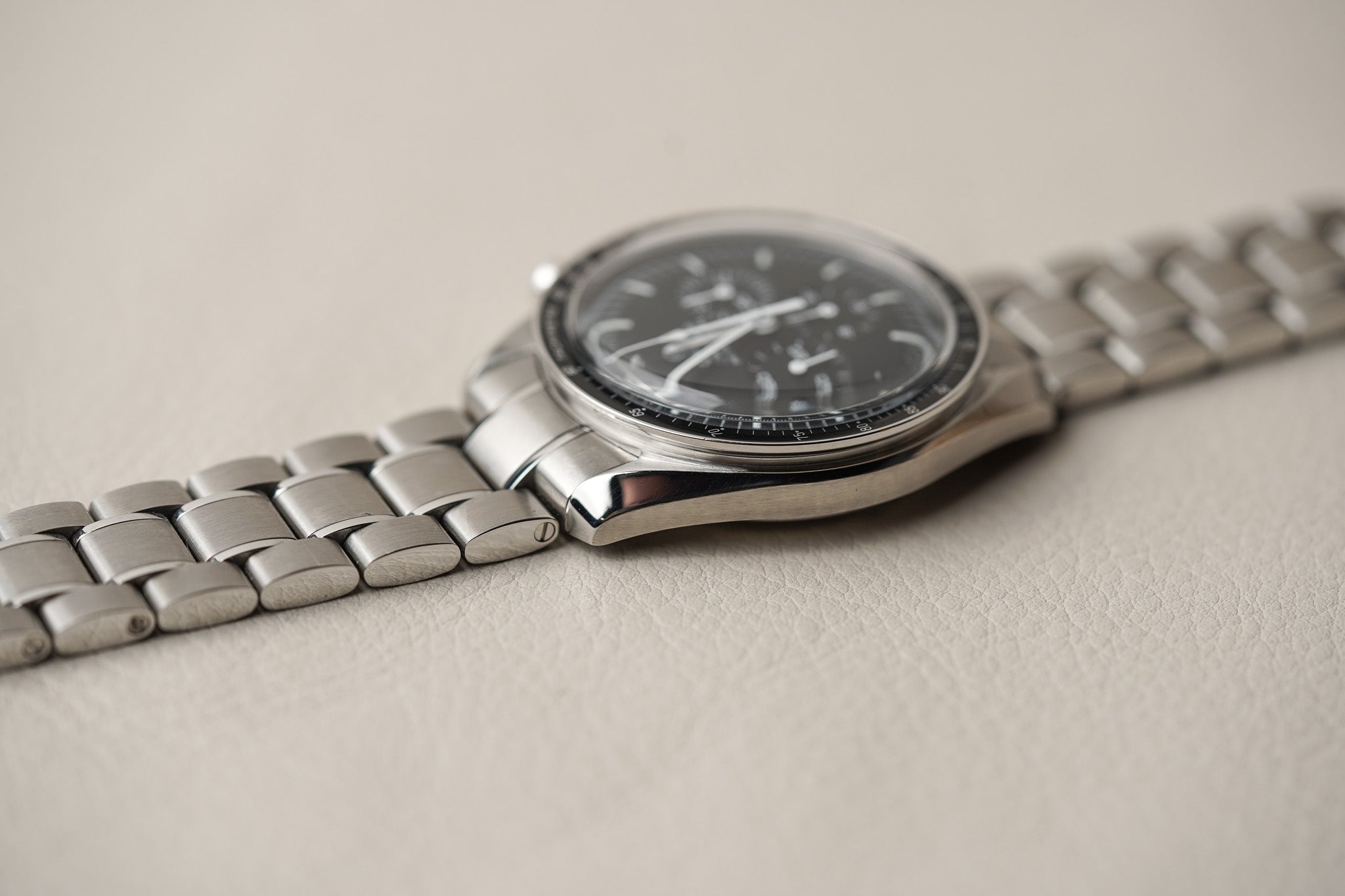 Omega Speedmaster Hesalite Moonwatch 311.30.42.30.01.005