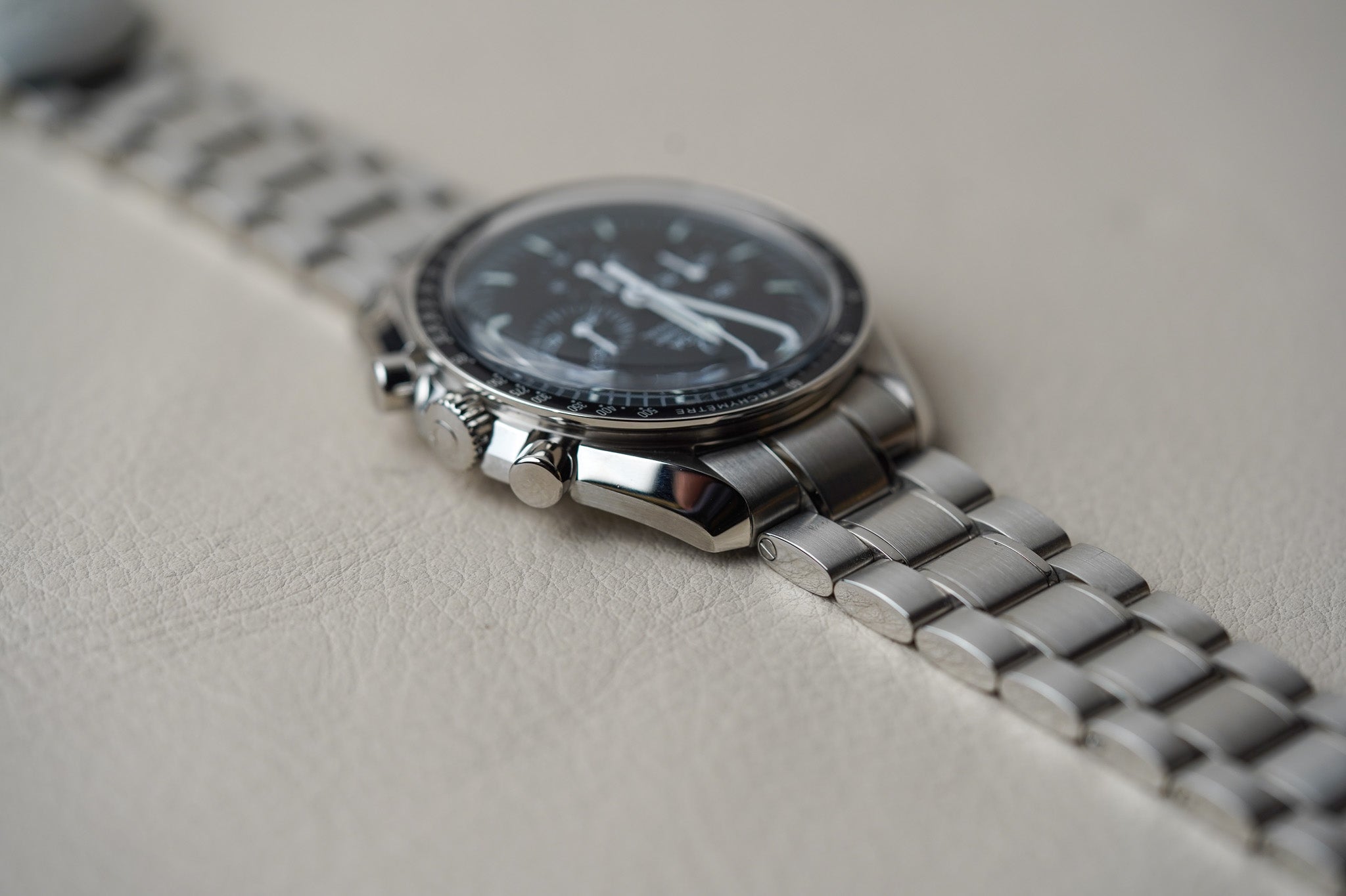 Omega Speedmaster Hesalite Moonwatch 311.30.42.30.01.005