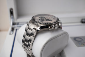 Omega Speedmaster Tokyo 2020 Panda 522.30.42.30.04.001