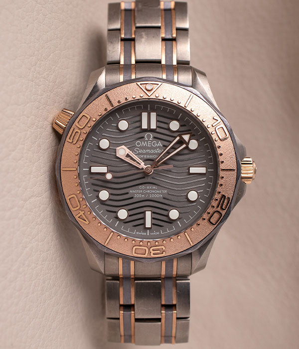 Omega Seamaster 300M Titanium ‑ Tantalum ‑ Sedna Gold 210.60.42.20.99.001