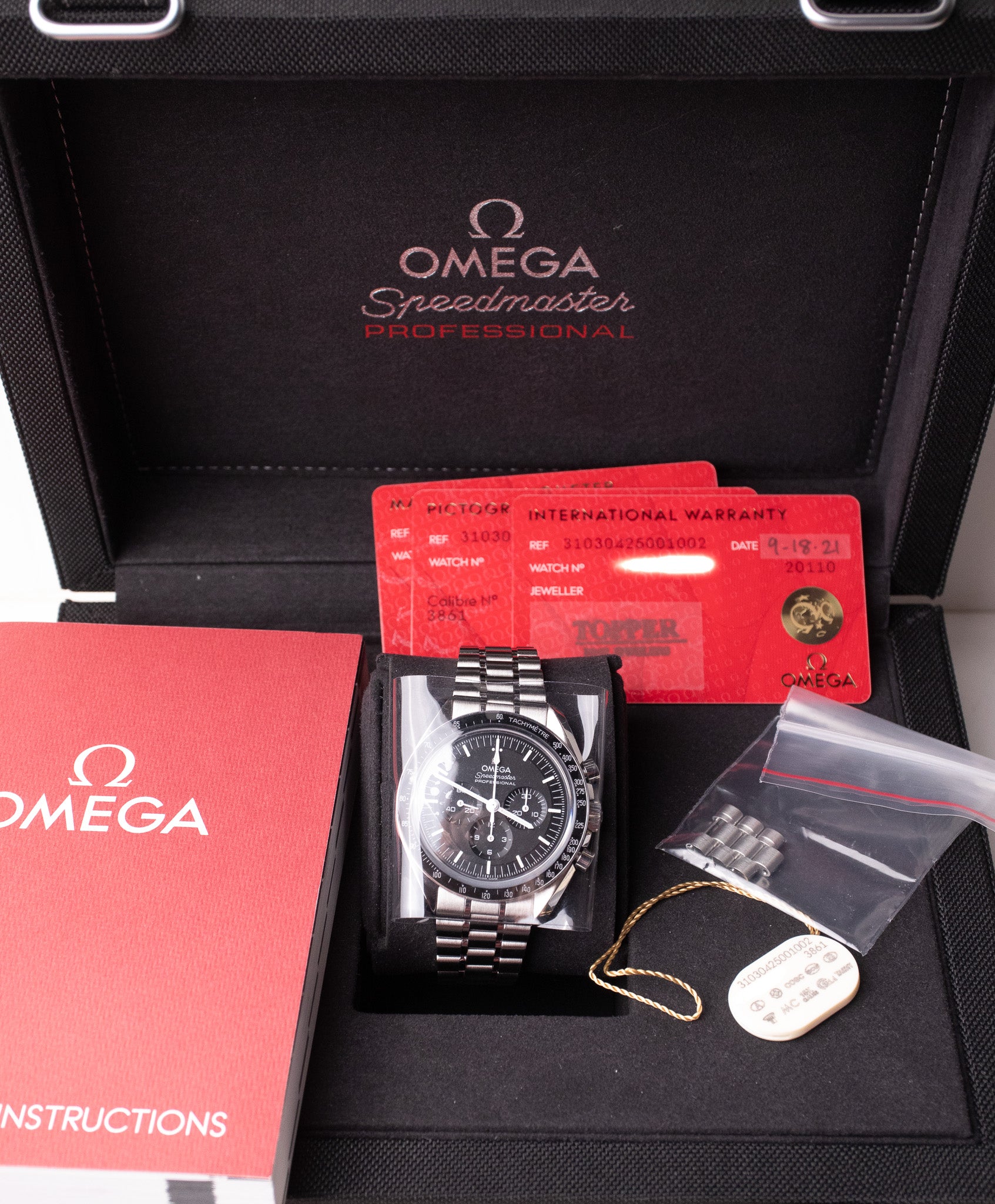 Omega Speedmaster Sapphire Sandwich 310.30.42.50.01.002