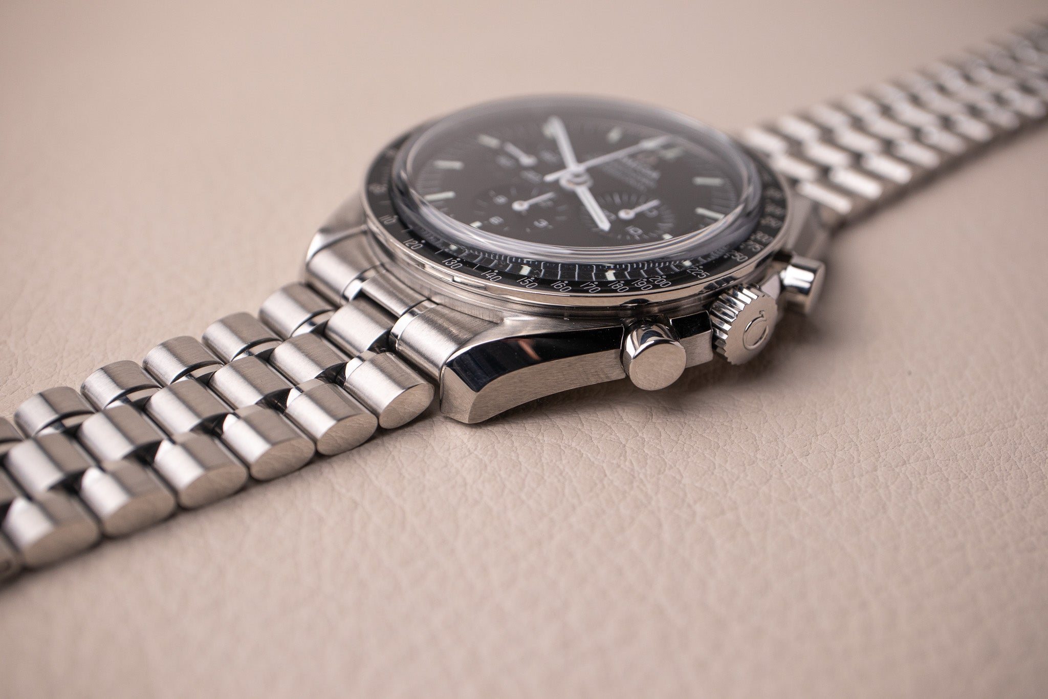 Omega Speedmaster Sapphire Sandwich 310.30.42.50.01.002