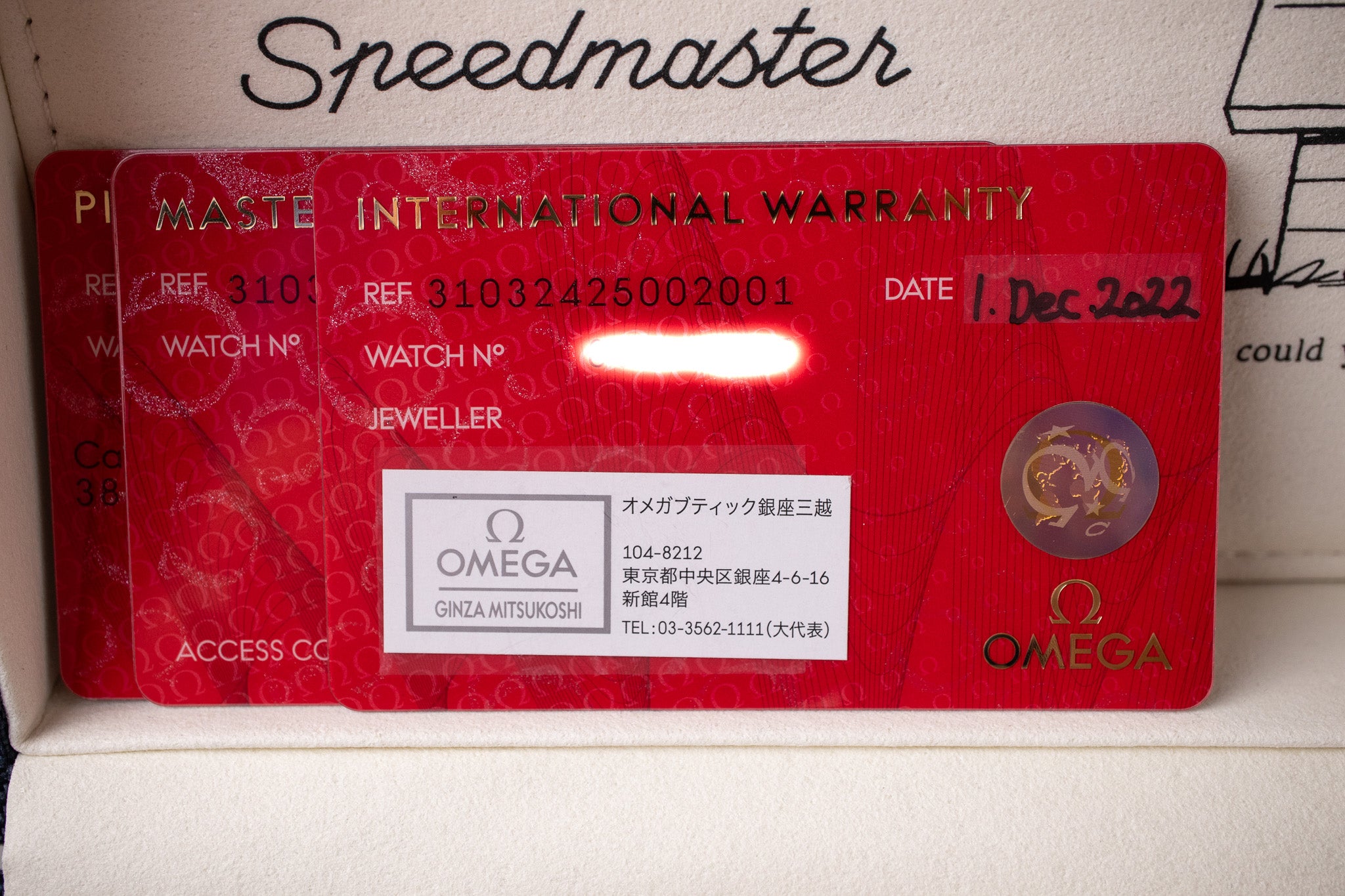 Omega Speedmaster “Silver Snoopy Award” 310.32.42.50.02.001