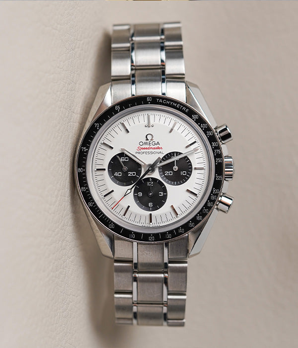 Omega Speedmaster Tokyo 2020 Panda 522.30.42.30.04.001