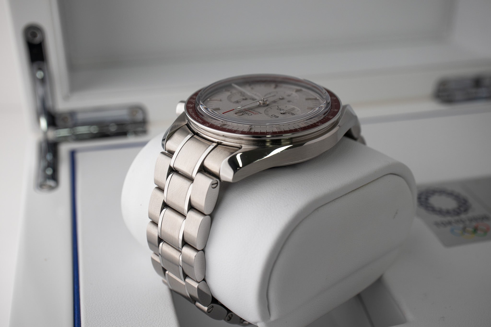 Omega Speedmaster Tokyo 2020 “Rising Sun” 522.30.42.30.06.001