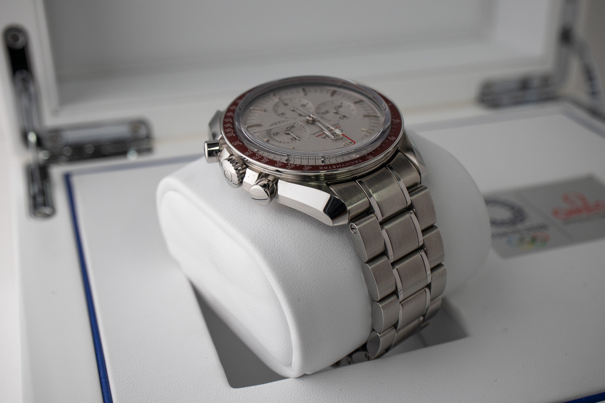 Omega Speedmaster Tokyo 2020 “Rising Sun” 522.30.42.30.06.001