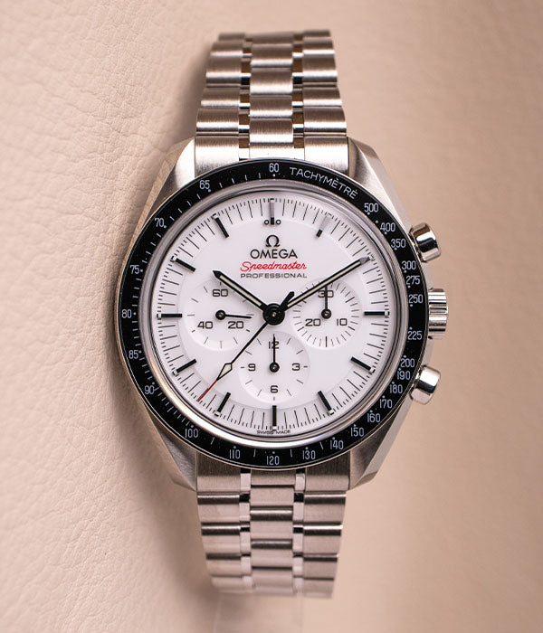 Omega Speedmaster White 310.30.42.50.04.001