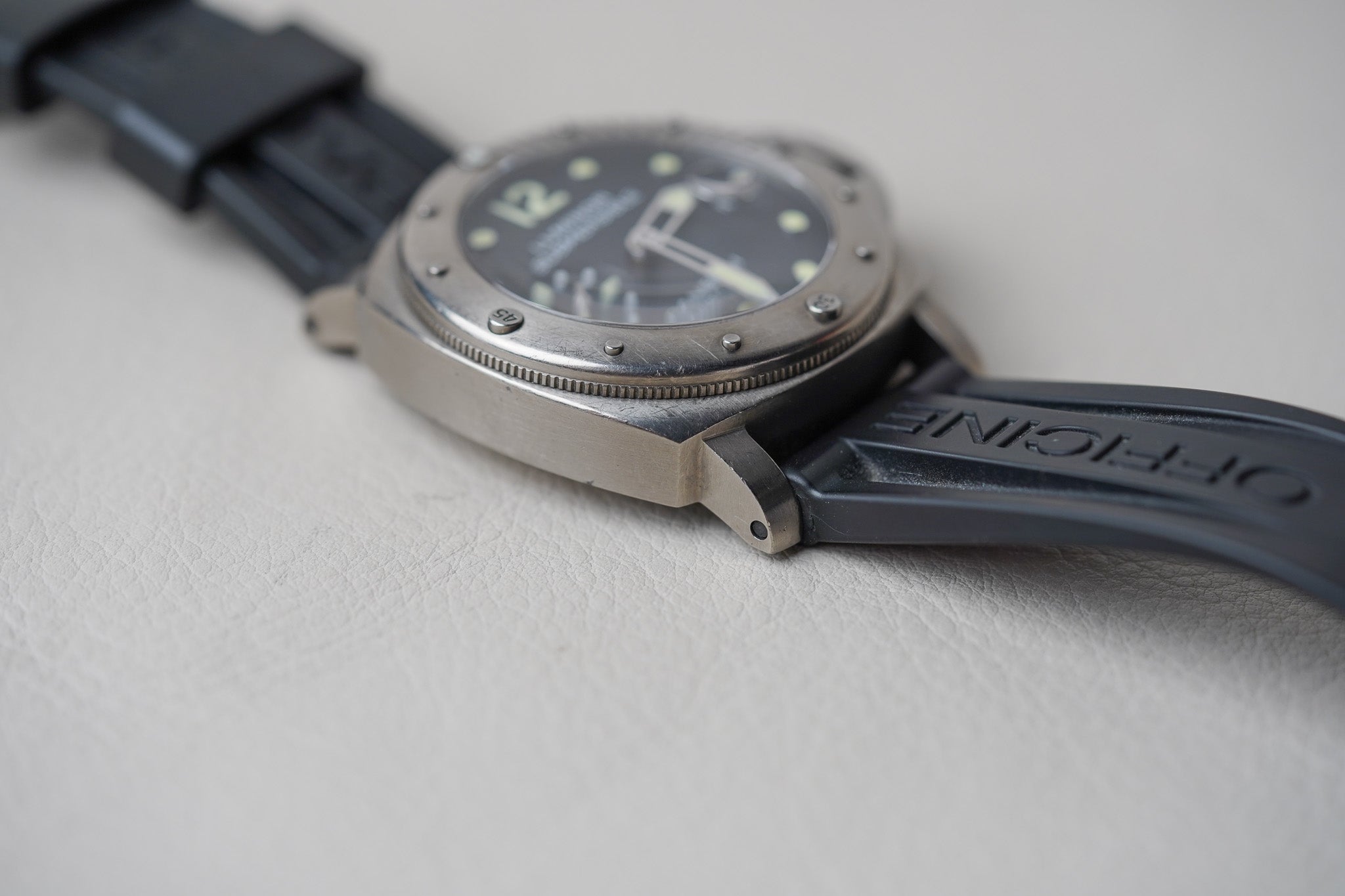 Panerai Luminor Submersible PAM00025 Titanium