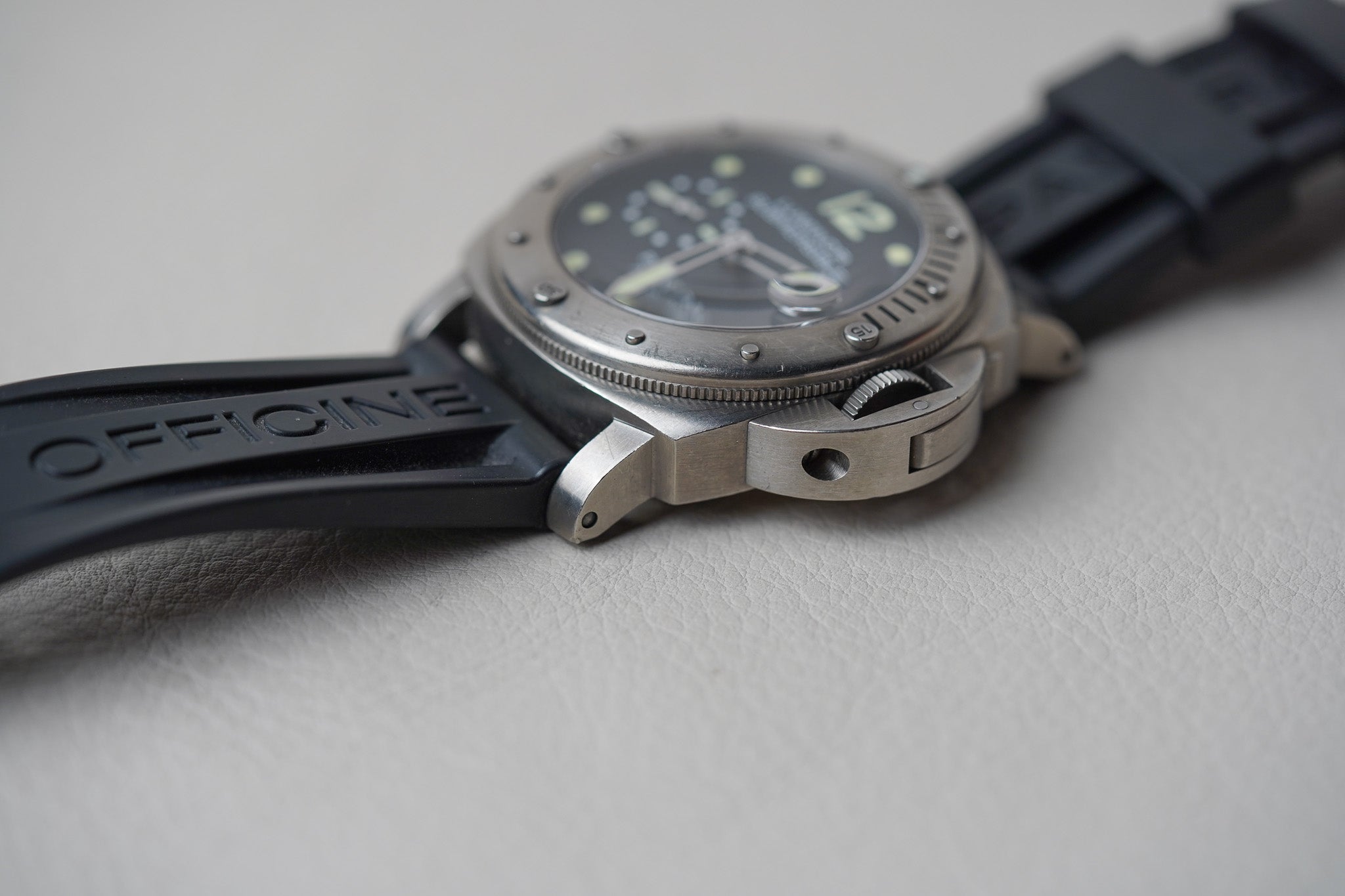 Panerai Luminor Submersible PAM00025 Titanium