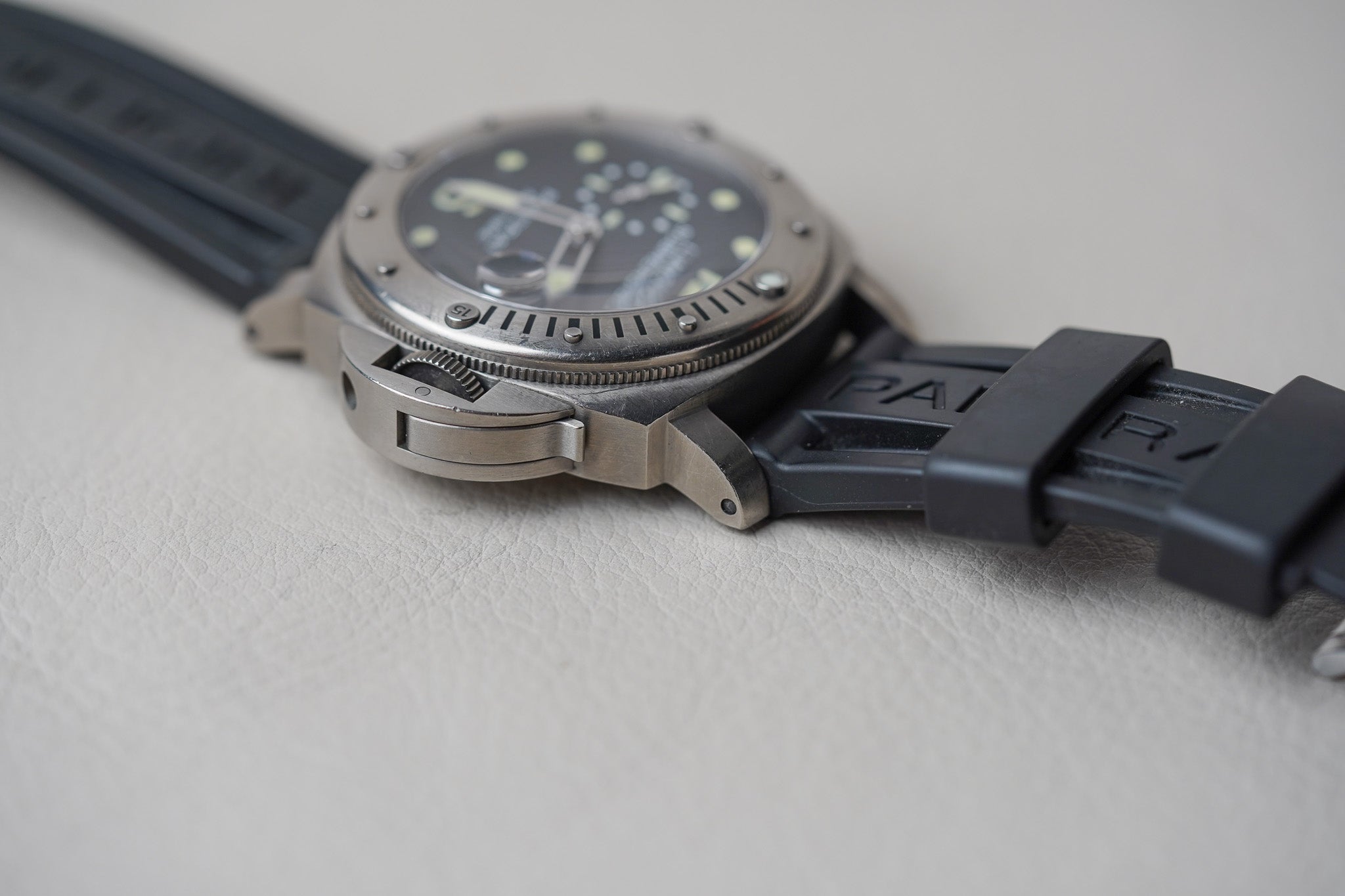 Panerai Luminor Submersible PAM00025 Titanium