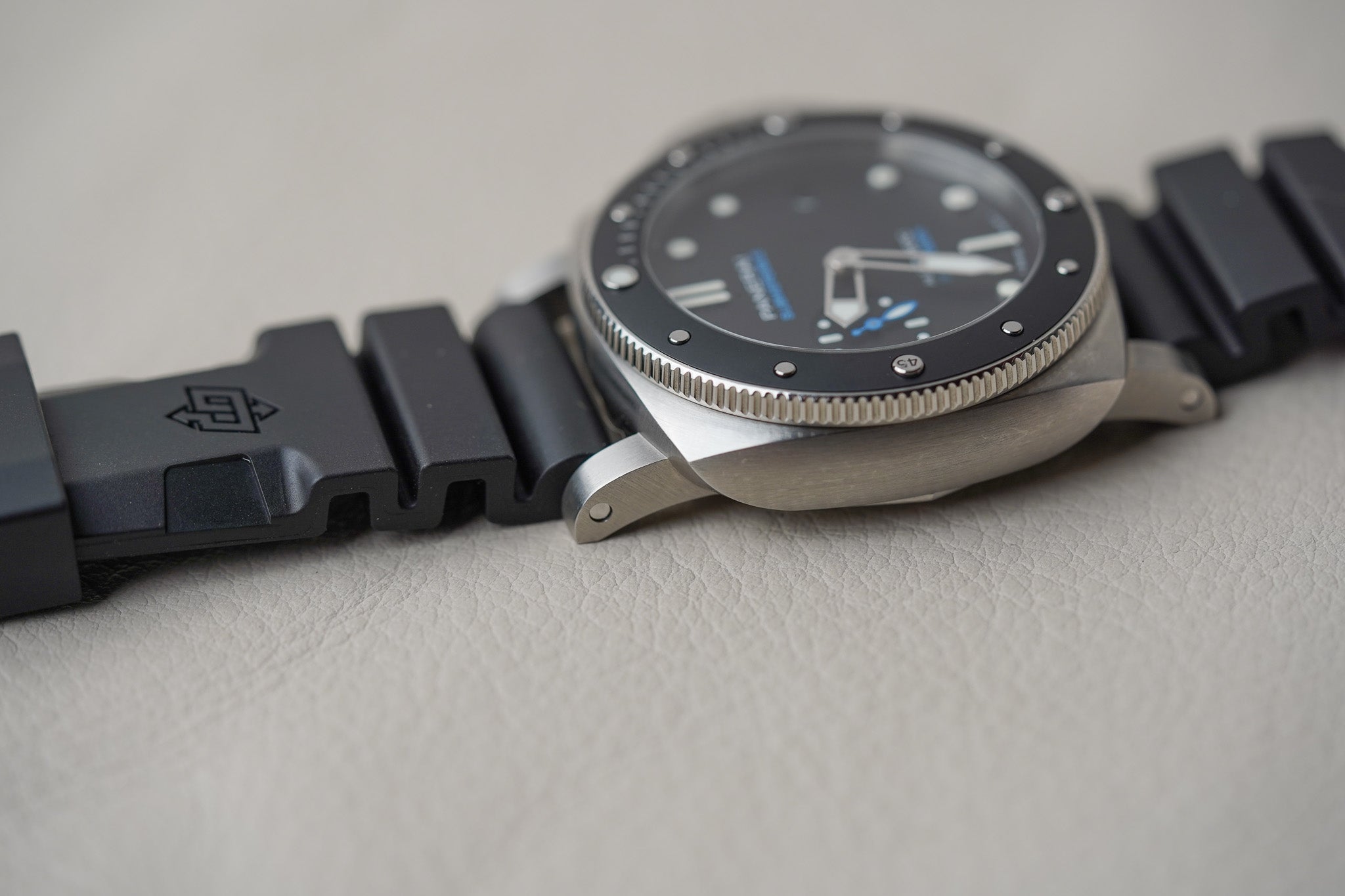 Panerai Luminor Submersible PAM683