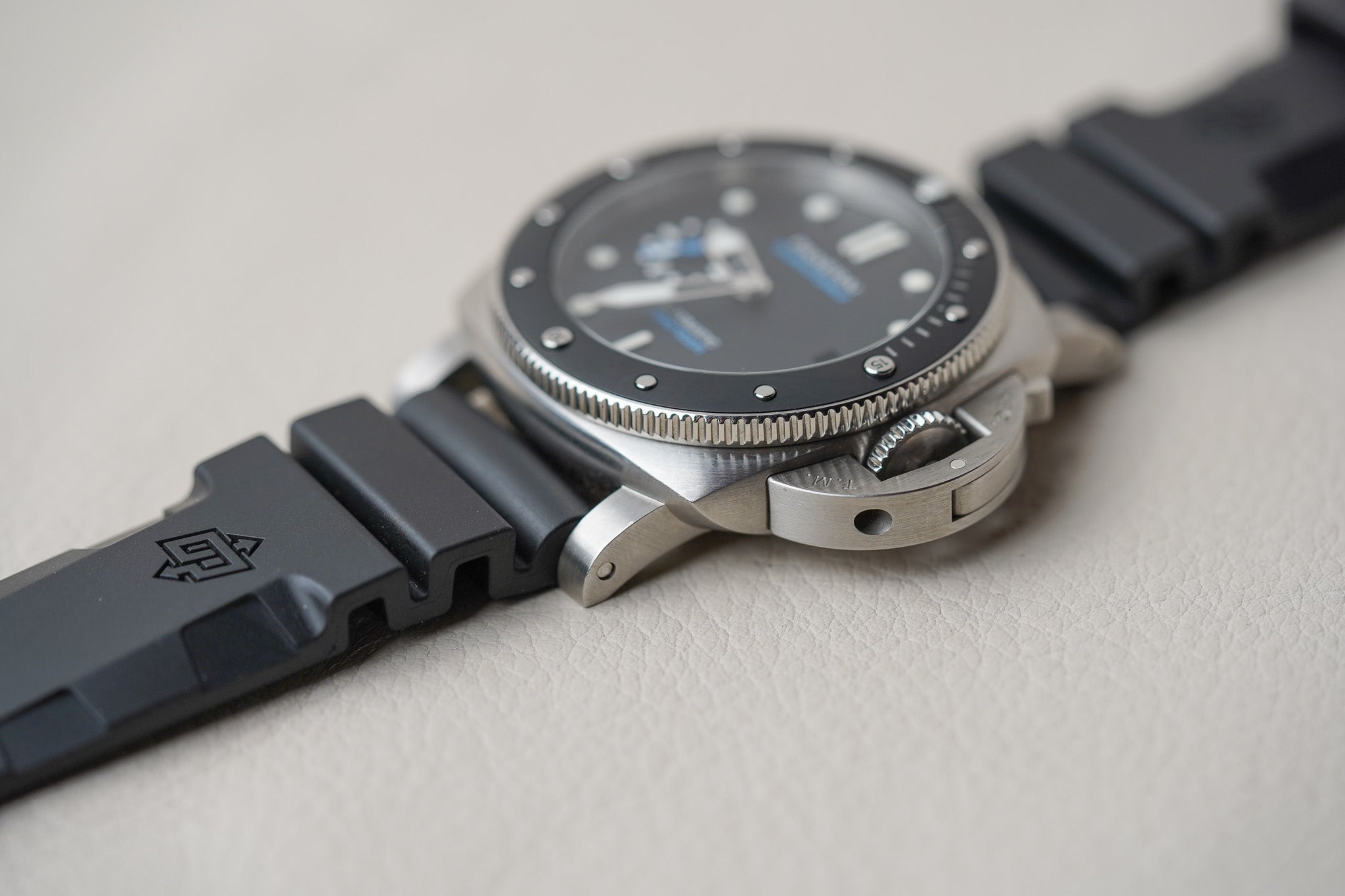 Panerai Luminor Submersible PAM683