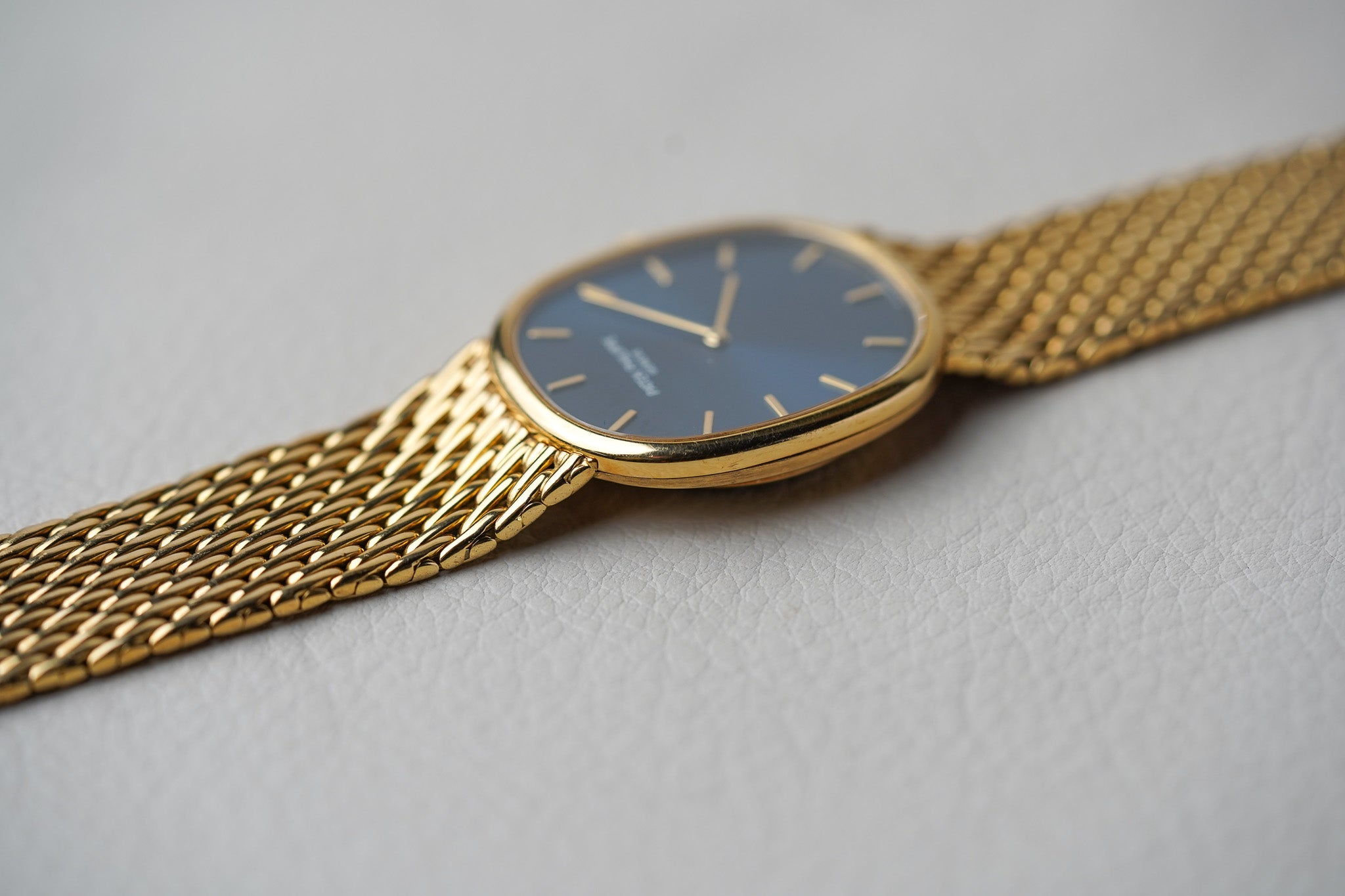 Patek Philippe Ellipse 3848/008 Yellow Gold Blue Dial