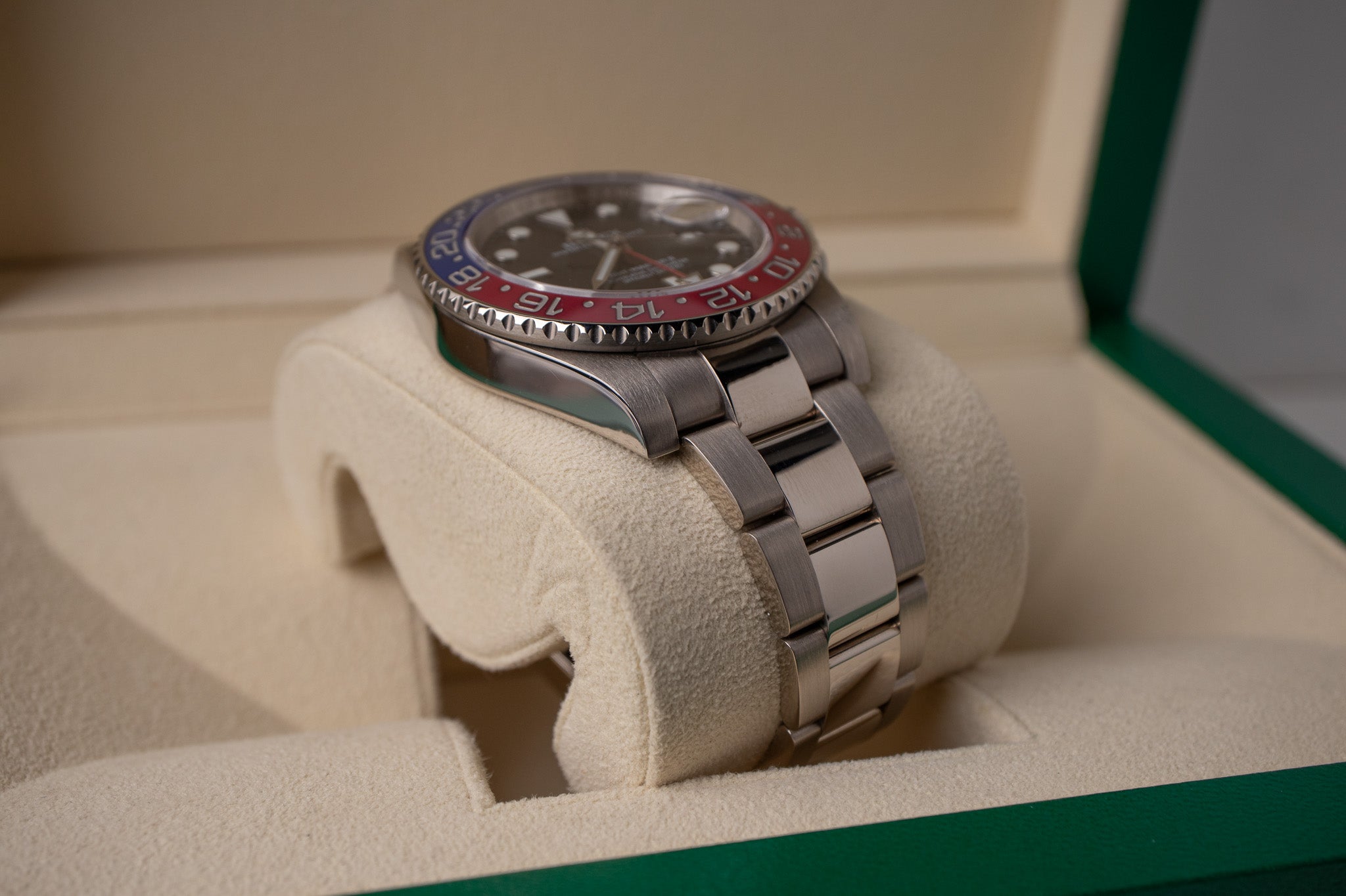 Rolex GMT-Master II 18K White Gold Pepsi 116719BLRO