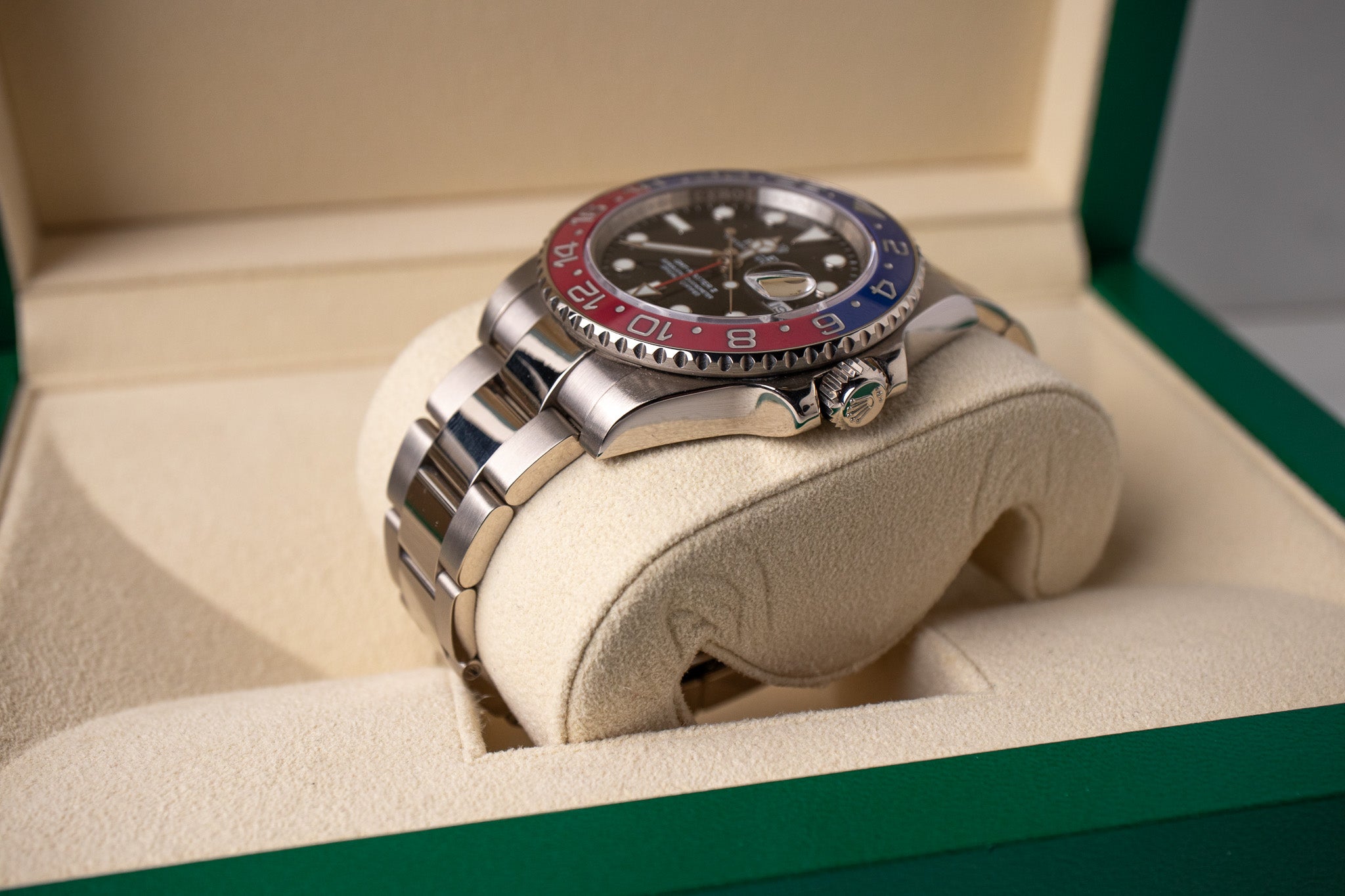 Gmt master 2 pepsi white gold best sale