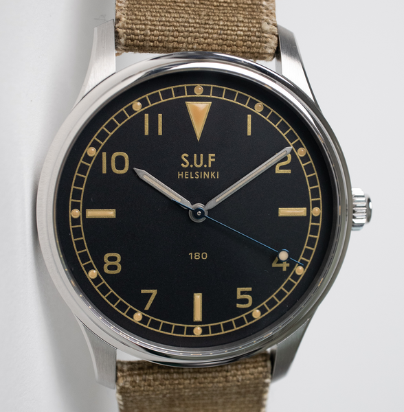 S.U.F. Helsinki Vetehinen By Sarpaneva Dive Watch Review (Specs & Price) |  Dive watches, Monochrome watches, Watches